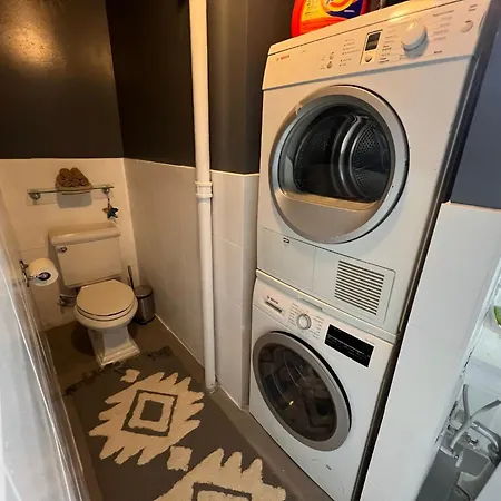 Luxury 1Bd Unit In Midtown West-2